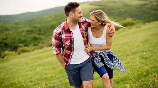 Το μυστικό της ευτυχίας- Αυτή είναι η κίνηση που θα σε κάνει αμέσως χαρούμενο