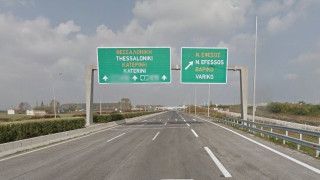 Πιερία: Συναγερμός για διαρροή επικίνδυνου υγρού στην Εθνική οδό Θεσσαλονίκης-Αθήνας