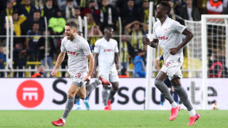 Άλμα πρωτιάς ο Ολυμπιακός με μεγάλη νίκη επί της Φενέρμπαχτσε του Πέλκα