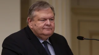 Βενιζέλος: «Η ιατρική κοινότητα οφείλει να απαντήσει!»