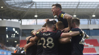 Χαριζακλής: Στον αστερισμό του Σκτρελ