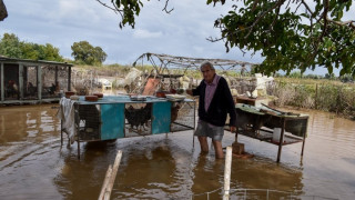 Ο «Μπάλλος» απείλησε ζωές κι «έπνιξε» οικισμούς, σπίτια και καταστήματα