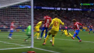 Το γκολ του Γκριεζμάν που... θύμισε το λάθος του Κομίνη στο ΠΑΟΚ - ΑΕΚ