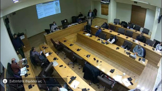 Απαράδεκτη αναφορά περί Άουσβιτς στο Δημοτικό Συμβούλιο Κοζάνης