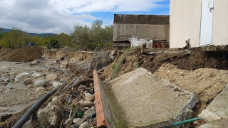 Χαλκιδική - Μπάλλος: Η κακοκαιρία «σήκωσε» σπίτι στον...αε΄ρα!