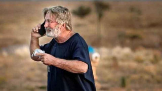 Τραγωδία: Ο Μπάλντουιν πυροβόλησε και σκότωσε γυναίκα στα γυρίσματα