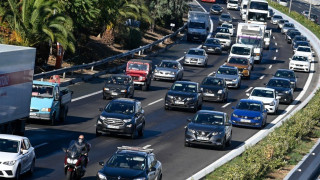 Αυτοκίνητα πολυτελείας, με τιμή εκκίνησης... 300 ευρώ!