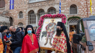 Βασιλακόπουλος: «Λιτανεία, μόνο για εμβολιασμένους»