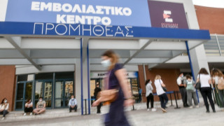 Αλλάζουν όλα σε καραντίνα και self test, τι ισχύει για εμβολιασμένους και ανεμβολίαστους