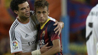 «Γατάκι» ο Πέπε μπροστά στον Νεϊμάρ! 