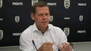 Πανέξυπνος και πειστικός