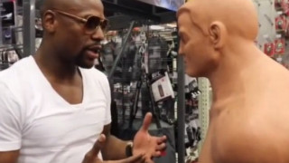 Τα χαστούκια του Μέιγουεδερ στον «Πακιάο»! (video)