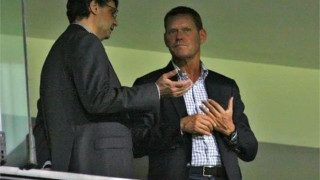 Προχώρησε ο Αγγελίδης για... βόμβα, την απενεργοποίησε ο Άρνεσεν   