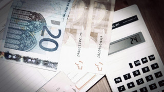 «Φουσκώνουν» το εισόδημα, αλλά «σκοτώνουν» το Ελάχιστο Εγγυημένο