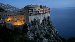 Άγιο Όρος: Δύο νεκροί σε λίγες μέρες από κορωνοϊό