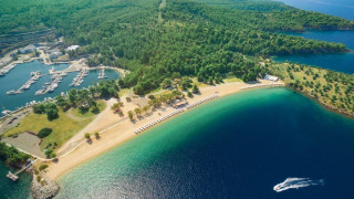 Χαλκιδική: Εκπέμπει SOS λόγω υπερτουρισμού