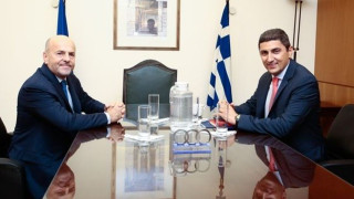 Ο ΣΚΑΪ του Αλαφούζου έβαλε... χέρι στον Αυγενάκη