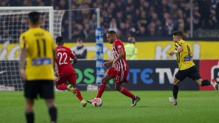 Νέα αδράνεια στην άμυνα της ΑΕΚ και 1-3 ο Ολυμπιακός