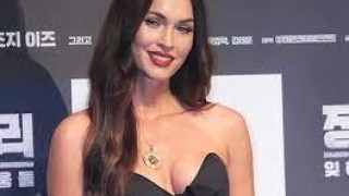 Θεσσαλονικιός ήπιε ποτό δίπλα σε Μέγκαν Φοξ και Μασίν Γκαν Κέλι