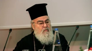 Δωδώνης Χρυσόστομος: «Υπάρχουν… ψεκασμένοι παπάδες!»