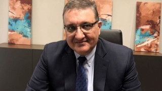 Εξαδάκτυλος: Υπάρχουν αντιφάσεις στα μέτρα