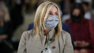 Η Μαρέβα Γκραμπόβσκι διαψεύδει ότι έδωσε συνέντευξη στον Φουρθιώτη