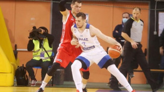 Αγραβάνης: «Η πιο όμορφη στιγμή της ζωής μου να παίζω μπροστά στον Νίκο Γκάλη»