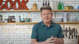 Μπερδεύτηκε με το μενού του Gordon Ramsay και... τρελάθηκε με τον λογαριασμό!