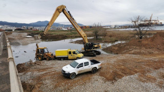 Διώχνουν τις παράνομες και αυθαίρετες κατασκευές στον Δενδροπόταμο