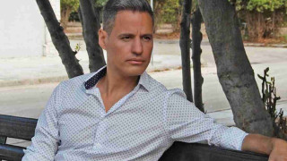 Γρηγόρης Πετράκος για Κασσελάκη: «Σκίσε τα δίχτυα παιχταρά μου»