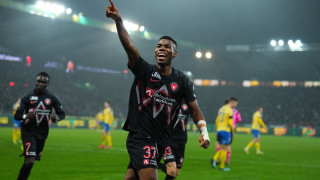 Μίντιλαντ: Από τους ομίλους του Champions League στο Conference