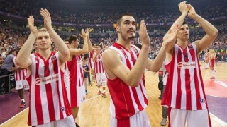 Απαγόρευση μεταγραφών στον Ερυθρό Αστέρα