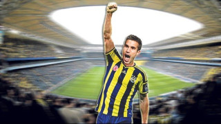 Ξέσπασε σε κλάματα λόγω Φαν Πέρσι! (video)