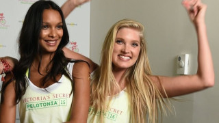 Κάνοντας ποδήλατο με τους αγγέλους της Victoria's Secret