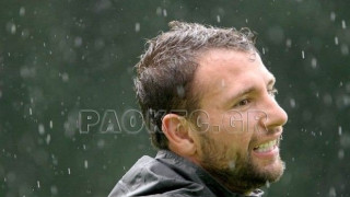 Ρατς: «Δώσε τη μπάλα  πίσω ρε γιαπί»