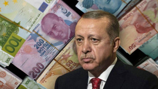 Τουρκία: Η λίρα... βυθίζεται και ο Ερντογάν περιμένει βοήθεια από τον Θεό
