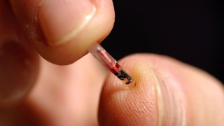 Κορωνοϊός: Σουηδική εταιρεία ετοιμάζει πιστοποιητικό εμβολιασμού σε μικροτσίπ στο δέρμα