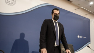 Πλεύρης: Στις 5 οι ανακοινώσεις για τις αλλαγές στη χρήση μάσκας από 1η Ιουνίου