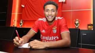 Το μήνυμα της Άντρια Βαρέλα για τη μεταγραφή του γιου της στην Μπενφίκα