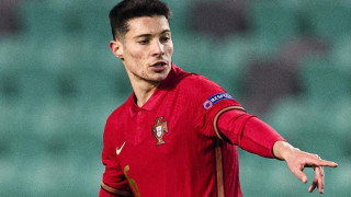 Φρέιτας: «Η Μορεϊρένσε είπε όχι στα 6 εκατομμύρια της Πόρτο για τον Σοάρες - Θέλει τη μεταγραφή ο παίκτης»