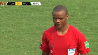 Αδιανόητο: Διαιτητής έληξε το Τυνησία-Μάλι στο 85' και στο 89.45'