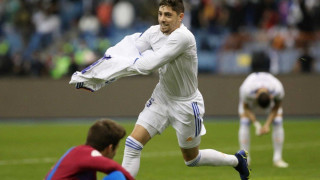 Viral: Η σύντροφος του Βαλβέρδε πανηγύρισε το γκολ του βγάζοντας την μπλούζα της