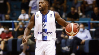 Από τον Ηρακλή, στη Χάποελ Εϊλάτ ο Ντάγκλας