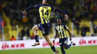 ΓΚΟΛΑΡΑ Πέλκα με κούρσα πίσω από το κέντρο, χάρισε το τρίποντο στη Φενέρ!