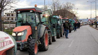 Στους δρόμους βγάζουν τα τρακτέρ οι αγρότες της Χαλκηδόνας