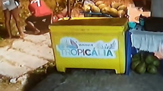 Εικόνες σοκ: Τον ξυλοκόπησαν μέχρι θανάτου επειδή... ζήτησε τα μεροκάματά του