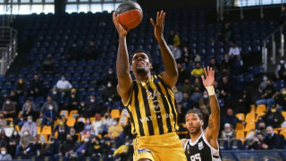 Πρόβλημα με Κέλι στον Άρη - Φεύγει για Αμερική!