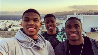 Στη Μύκονο οι Αντετοκούνμπο