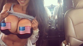 Ο άτακτος πιλότος και το μοντέλο του Playboy (Pics)