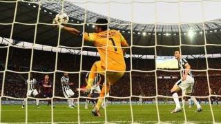 Οι καλύτερες αποκρούσεις της χρονιάς (Vids)